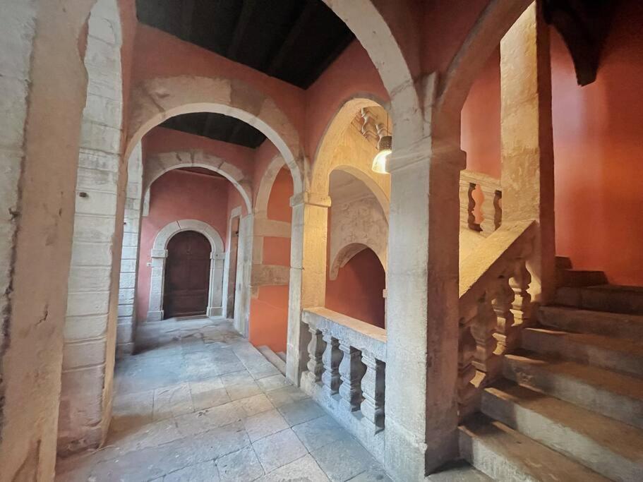 Logis Du Chandelier Le Puy-en-Velay Exterior photo